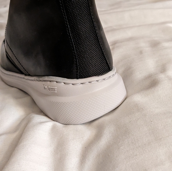 Clarks Men's Dennet Chukka Boot, 8 US, Black Leather, Never Worn - Picture 3 of 6